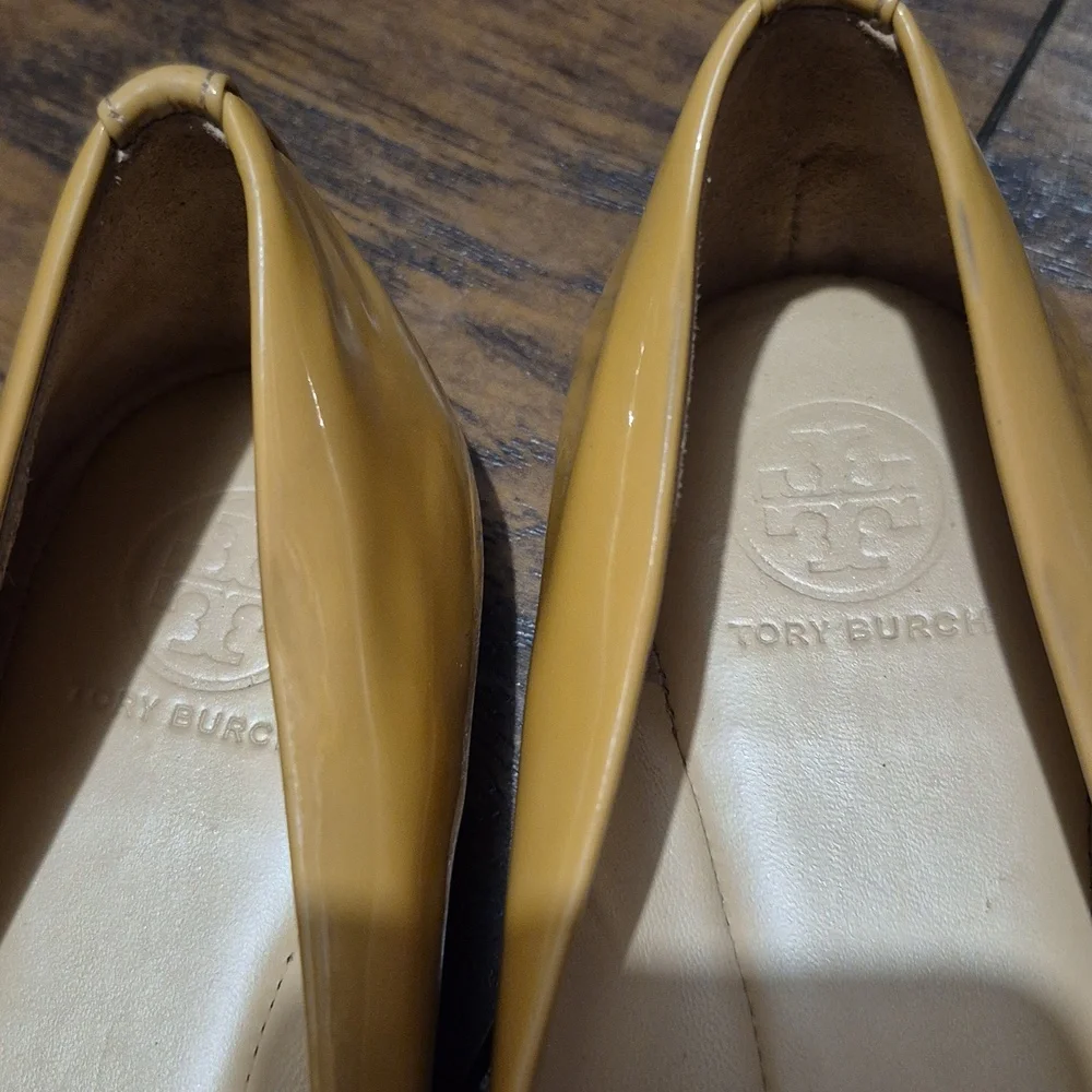 Tory Burch Mustard Yellow Patent Bow Ballet Flats - Picture 2 of 4